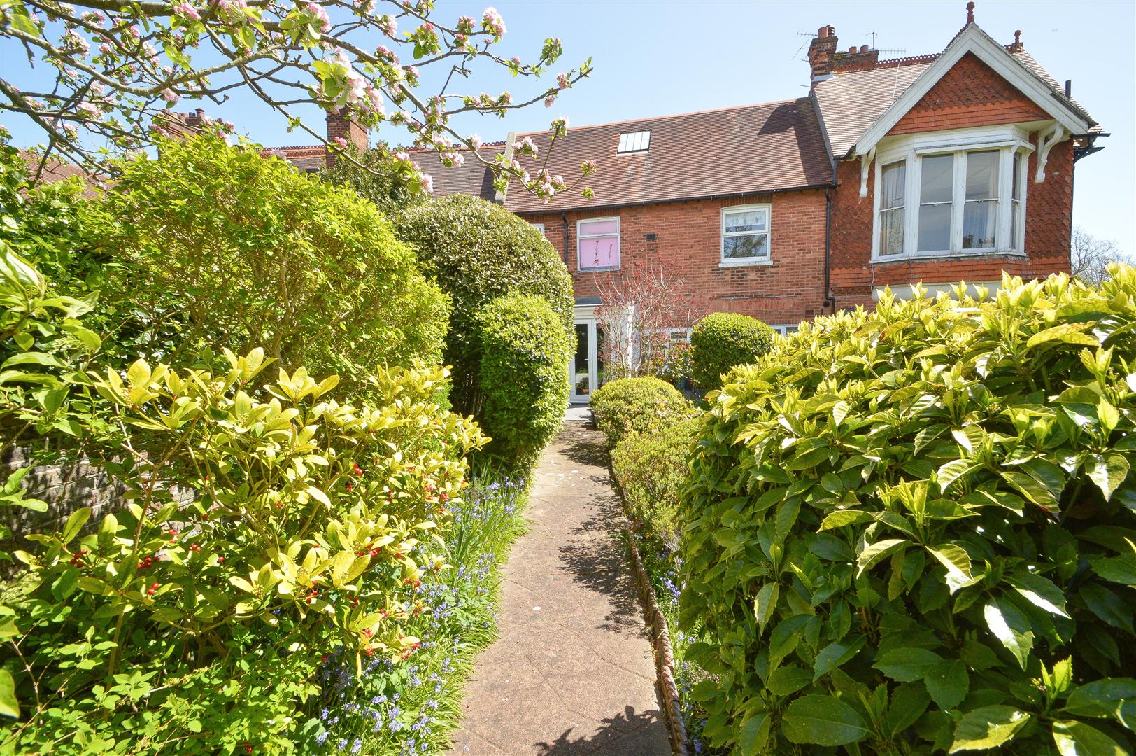 Property Details for Upper Avenue Eastbourne East Sussex BN21 3UY